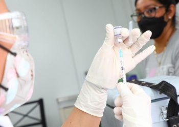 Los no vacunados tienen tres veces más posibilidades de ser hospitalizados por la COVID-19