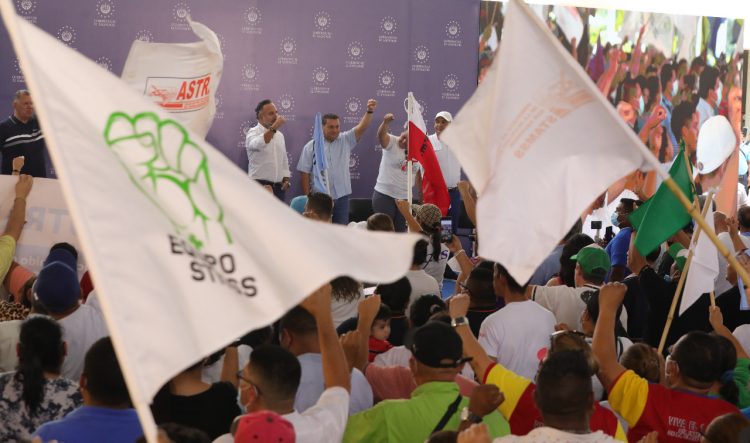 El Gobierno muestra su compromiso con los salvadoreños al solicitar la ratificación de los convenios a favor de los trabajadores. Foto / Diario El Salvador.