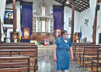 Ministra de Desarrollo Local visita iglesia colonial de Conchagua