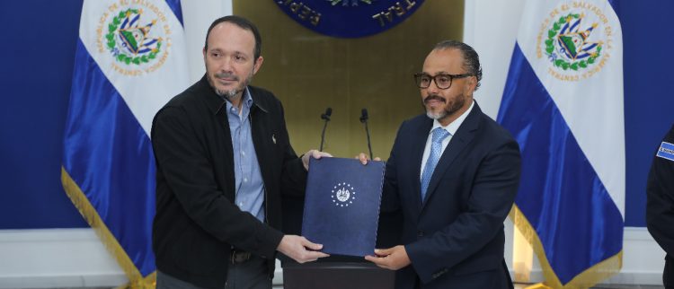 El Gabinete de Seguridad afirmó que esta ley era una deuda histórica.