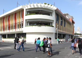 FOTOS: Se aproxima la apertura del Mercado Hula Hula