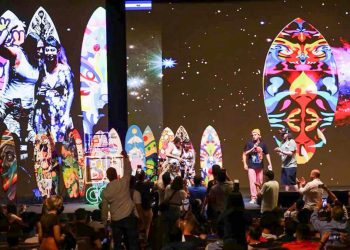 Artistas donan su arte y recolectan $60,000 para hospital Bloom