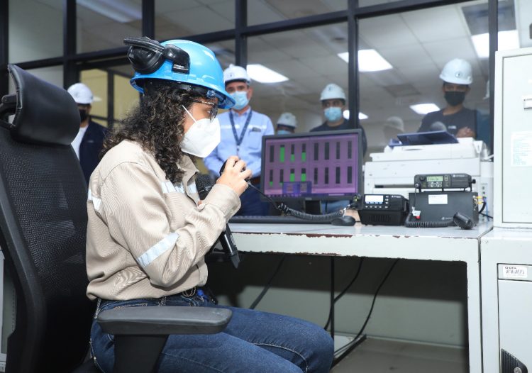 El nuevo sistema en la Central Hidroeléctrica 15 de Septiembre, en San Vicente, mejora la comunicación con las comunidades antes, durante y después de la ejecución de descargas de agua controladas. Foto / David Martínez.