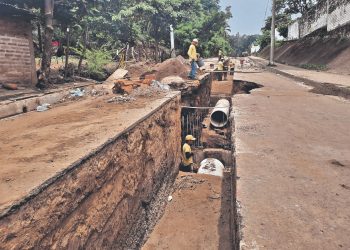 Pavimentación de calle a Santa Elena, Usulután, lleva un 25 % de avance