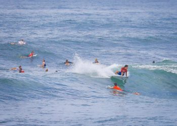 El Salvador recibió 521,000 turistas en primer trimestre de 2022