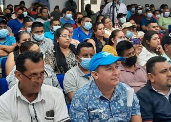 Comisión de Obras Públicas escucha a transportistas de pick up         