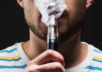 Vapeadores: una moda con mucho riesgo