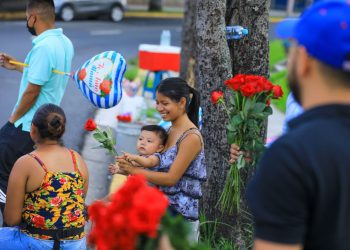 FOTOS | Así sorprendió a las madres en su día la Alcaldía de San Salvador