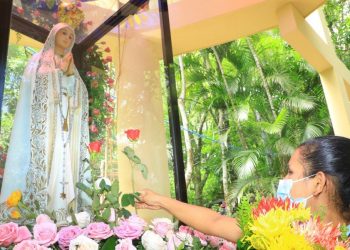 Fotos: Miles de salvadoreños agradecen por intercesión en milagros a la Virgen de Fátima en Cojutepeque