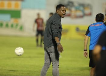 Chochera Castillo, técnico de Águila: «Durante 80 minutos aguanté insultos racistas»