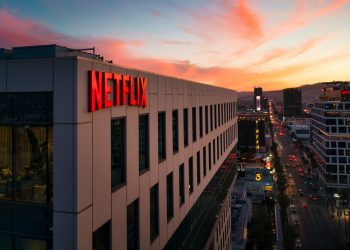 Suiza acepta en referéndum la «Lex Netflix» y a favor de financiar Frontex