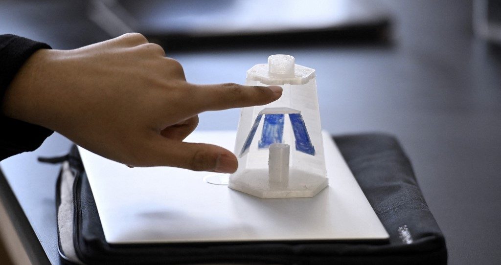 Estudiantes diseñan un filtro 'low cost' para eliminar el plomo del agua
