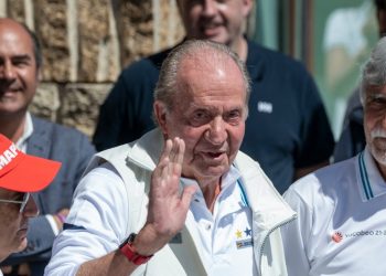 Rey emérito Juan Carlos continúa con problemas fiscales en España