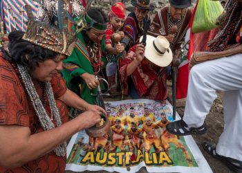 Chamanes peruanos hacen ritual para neutralizar a la selección de Australia