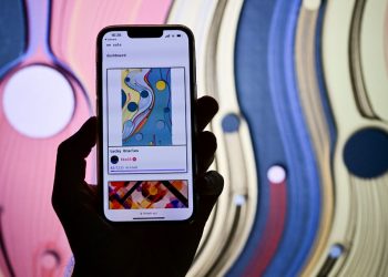 El arte digital y los NFT se abren paso en la feria de Basilea