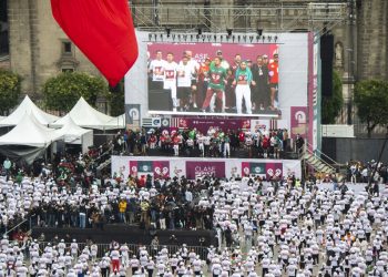 Ciudad de México logra el récord a la clase de boxeo más grande del mundo