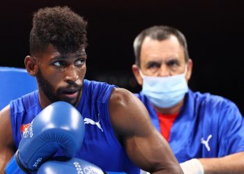 Astro del boxeo Andy Cruz es sorprendido en intento de salida ilegal de Cuba