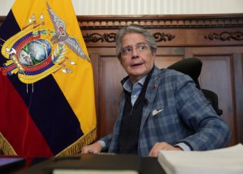 Congreso de Ecuador inicia sesión sobre destitución de presidente Lasso