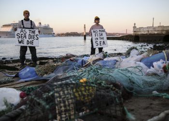 La ONU alerta que el mundo enfrenta una «emergencia» en los océanos