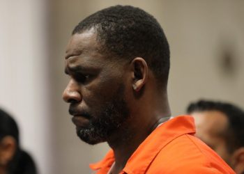 El cantante R. Kelly, estrella caída en desgracia por su conducta sexual