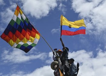 Gobierno e indígenas firman acta que pone fin a protestas en Ecuador