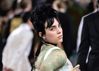 La joven Billie Eilish y el veterano Paul McCartney, cabezas de cartel del mítico Glastonbury