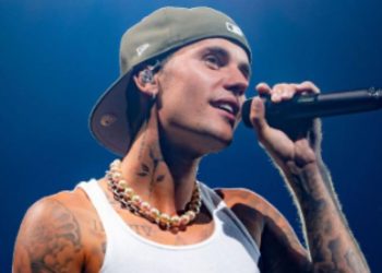 Justin Bieber sufre una parálisis facial parcial y muestra su estado de salud en redes sociales