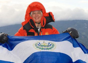 VIDEOS | Relato de Alfa Karina Arrué, la heroína salvadoreña que conquistó el Monte Everest