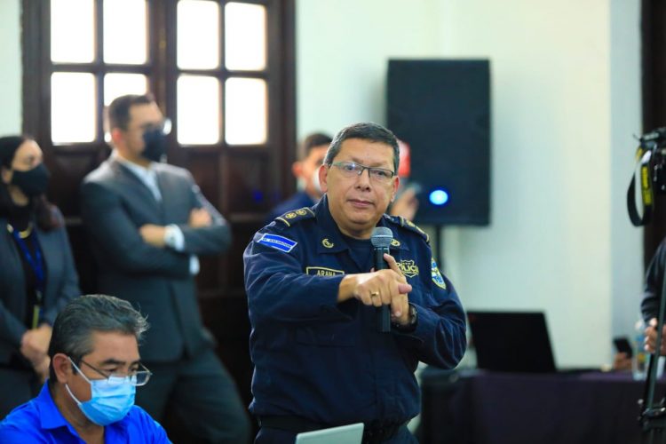 Logros. El comisionado Pedro Arana expuso
los resultados del régimen de excepción.