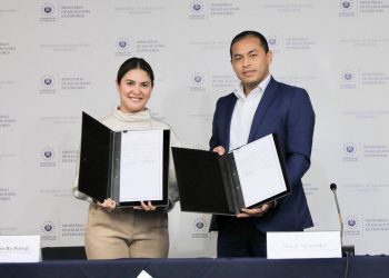 Salvadoreños en el exterior y migrantes retornados recibirán capacitaciones en educación financiera