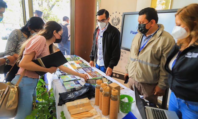 Protección. Los diputados reafirmaron la 
importancia de cuidar la naturaleza.