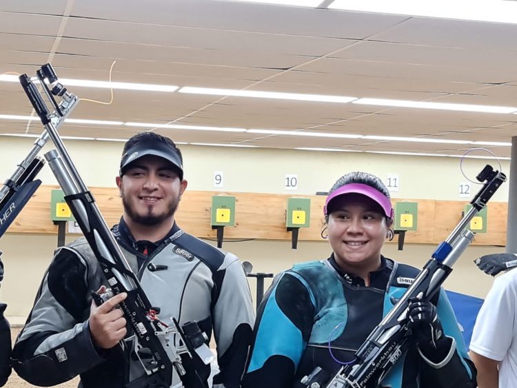 Israel Gutiérrez y Ana Ramírez cosecharon oro en tiro deportivo.