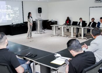 Criptoempresarios peruanos exploran oportunidades de negocios en el país