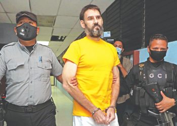 Alcaldía capitalina dirigida por Muyshondt pagó $120,000 en 25 plazas fantasmas