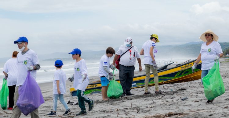 Geocycle cumple 15 años de operar en El Salvador y de ser parte de la solución a la gestión responsable de desechos. Foto / Diario El Salvador.