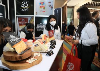 Productores de leche le apuestan a la exportación