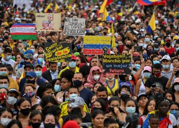 Petro asumirá una Colombia agrietada por la violencia y represión policial&nbsp;