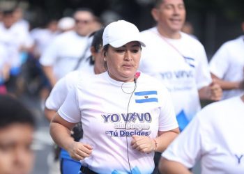 FOTOS/ PNC desarrolla carrera del VIII Festival Atlético Nacional «Yo Vivo Sin Drogas… Tú Decides» desde el Parque Cuscatlán 