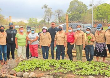 Mujeres de Zaragoza son capacitadas para producir y garantizar alimentación familiar