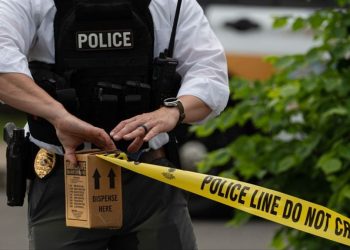 Un adolescente muerto y tres heridos en tiroteo en Washington