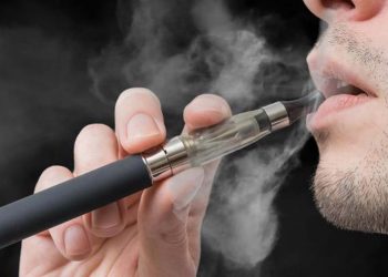 Prohíben la venta de cigarrillos electrónicos en México