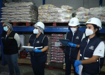 Gobierno salvadoreño busca acaparadores de granos básicos