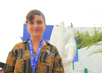 «El Salvador es mi segundo hogar, y tienen el mejor café del mundo», Ixa Marieta, narradora del mundial de surf