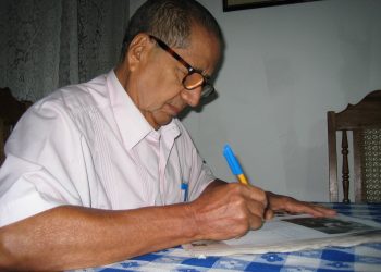 Fallece Tirso Canales, poeta y escritor de la «Generación Comprometida»