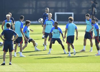 El Barcelona empata 1-1 con el modesto Olot en el inicio de su pretemporada