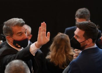 Laporta desea que Messi acabe su carrera «con la camiseta del Barça»