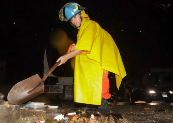 Protección Civil realizó acciones preventivas para evitar inundaciones ante fuertes lluvias en San Salvador