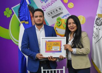 Lotería reconoce el trabajo de la cooperativa ACACEMIHA de R.L