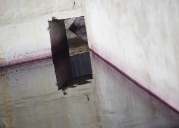 Gobierno aplicará ley a empresa textil por contaminar quebrada