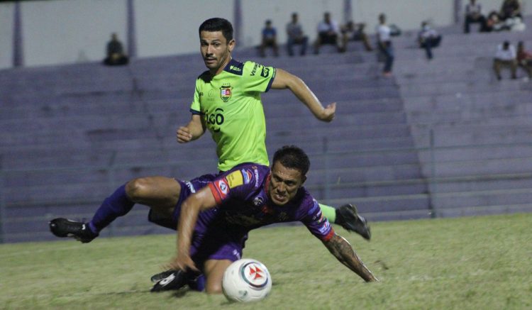 Juego entre Chalatenango y Santa Tecla, fecha 1 del torneo Apertura 2022. Foto Santa Tecla